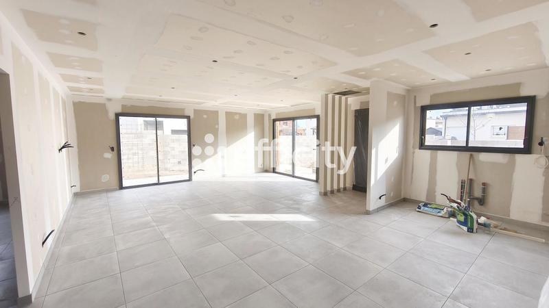 Villa - 100 m² - 4 pièces