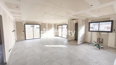 Villa - 100 m² - 4 pièces