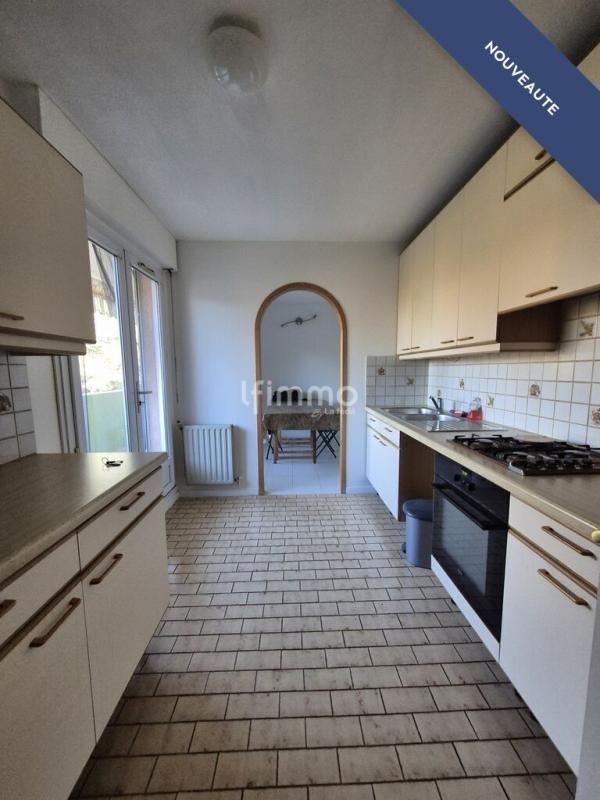 Appartement - 95 m² - 5 pièces