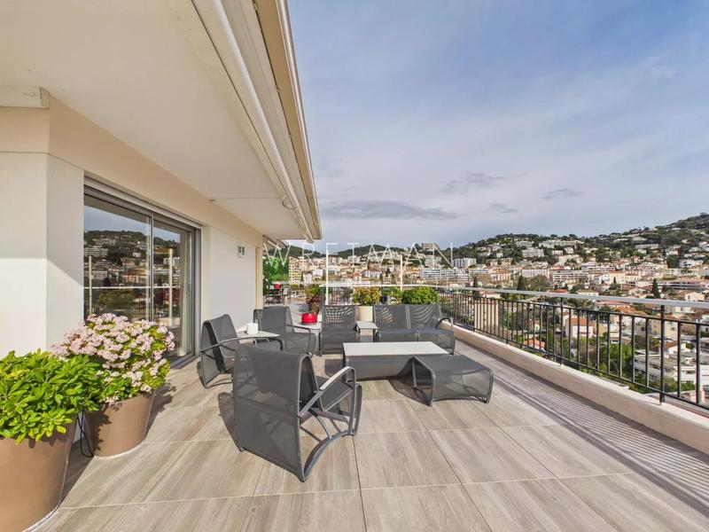 Appartement - 123 m² - 4 pièces