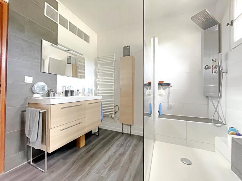 Villa - 160 m² - 6 pièces