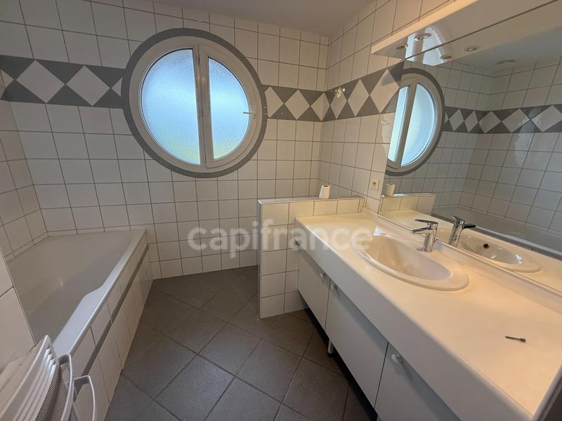 Maison - 145 m² - 5 pièces