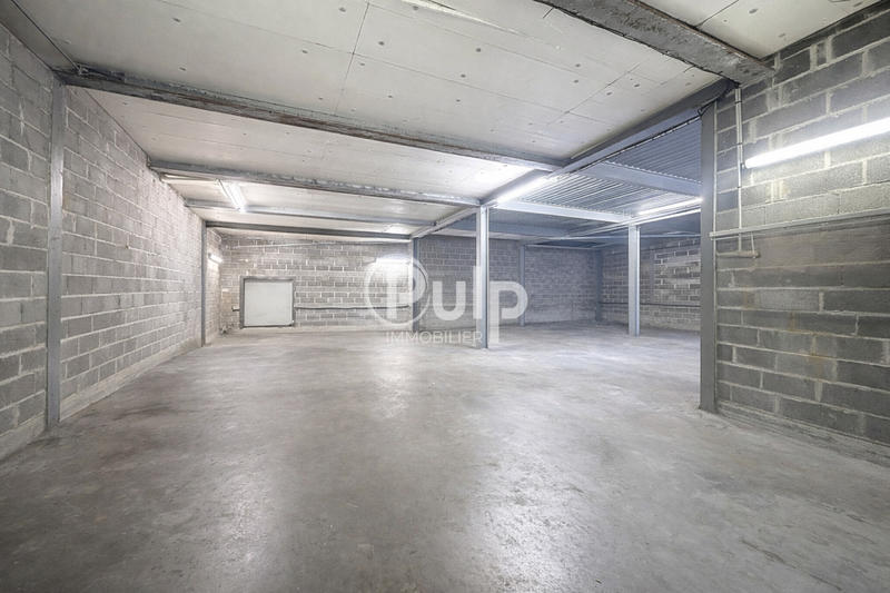 Divers - 512 m² - 8 pièces