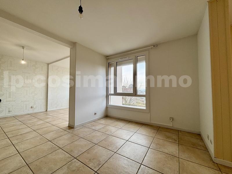 Appartement - 90 m² - 3 pièces