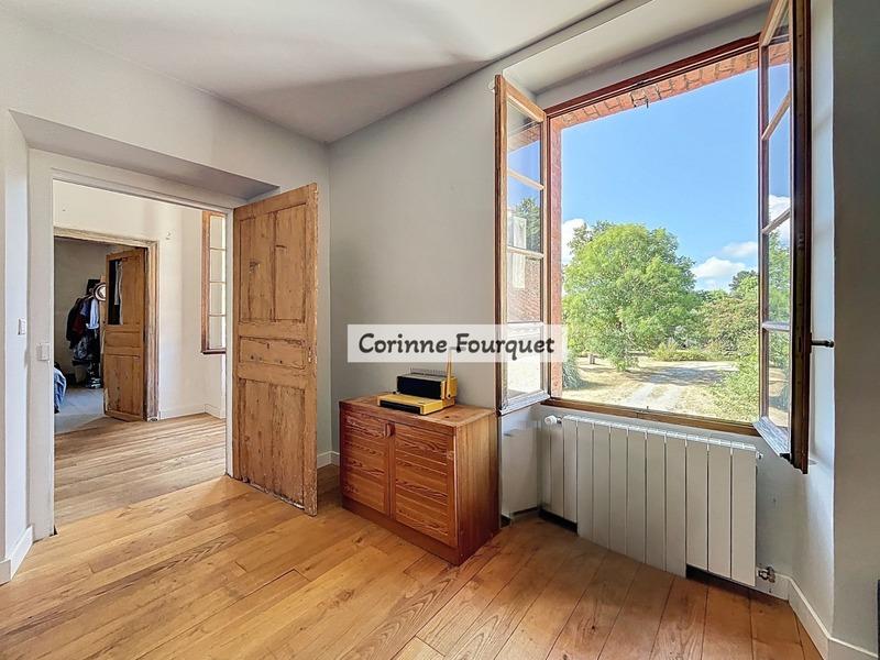 Maison - 267 m² - 8 pièces