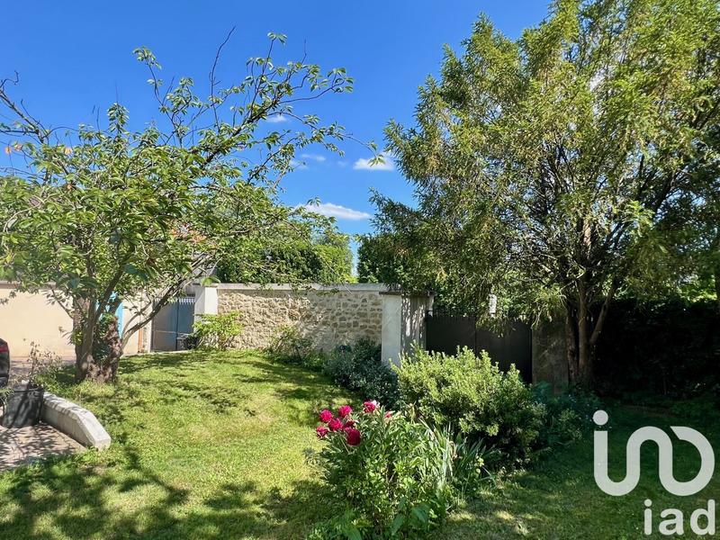 Maison - 203 m² - 8 pièces