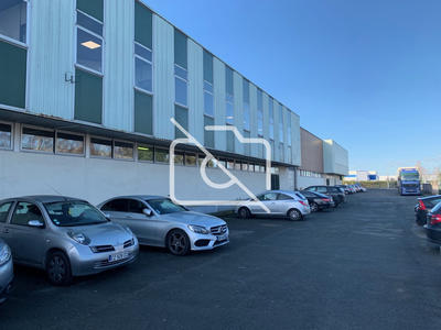 Entrepôt - 5 857 m²