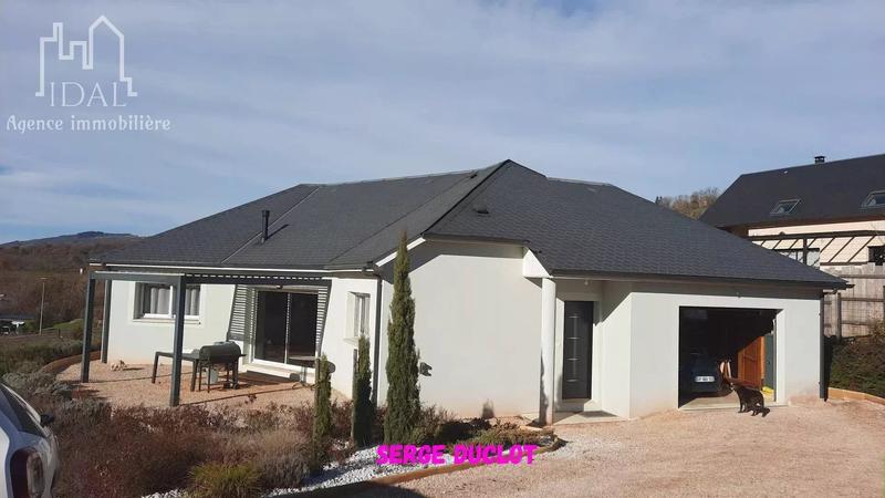 Maison - 105 m² - 4 pièces