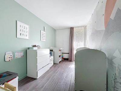 Appartement - 82 m² - 4 pièces