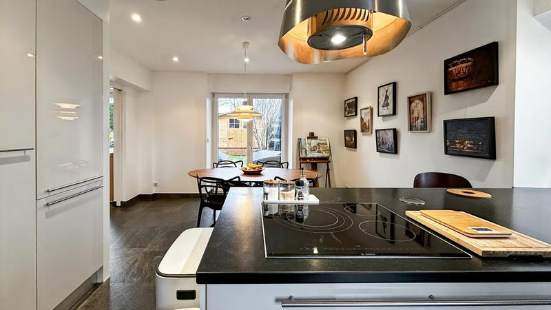 Appartement - 80 m² - 4 pièces