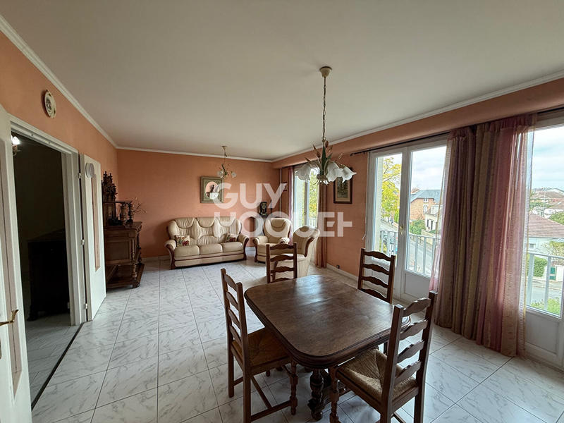 Appartement - 79 m² - 4 pièces