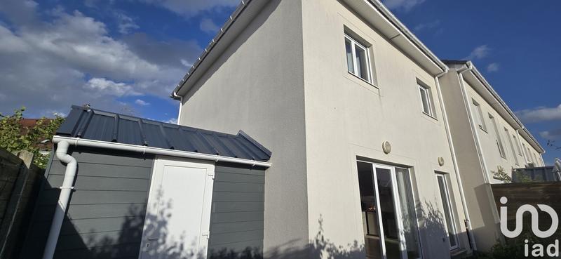 Maison - 95 m² - 4 pièces