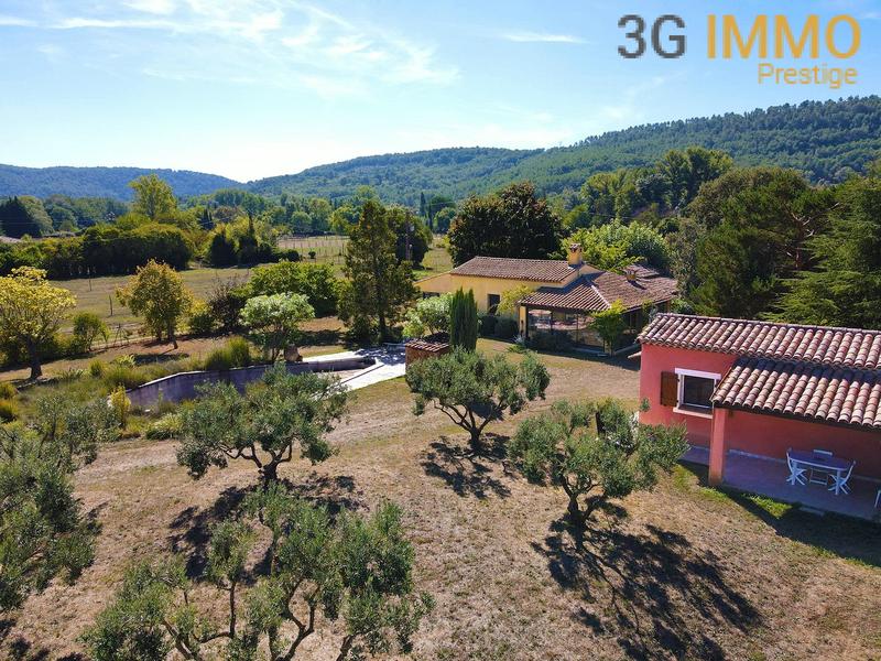 Villa - 192 m² - 5 pièces