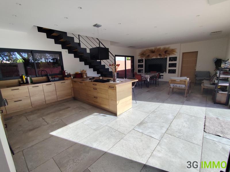 Maison - 149 m² - 5 pièces