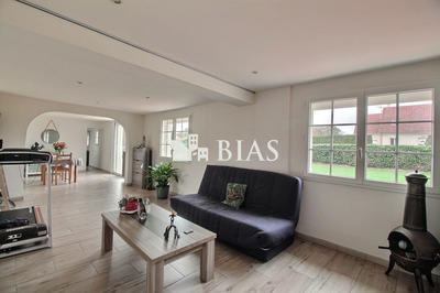 Maison - 104 m² - 4 pièces