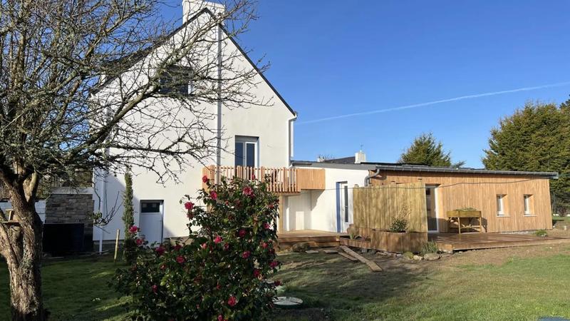 Maison - 200 m² - 6 pièces