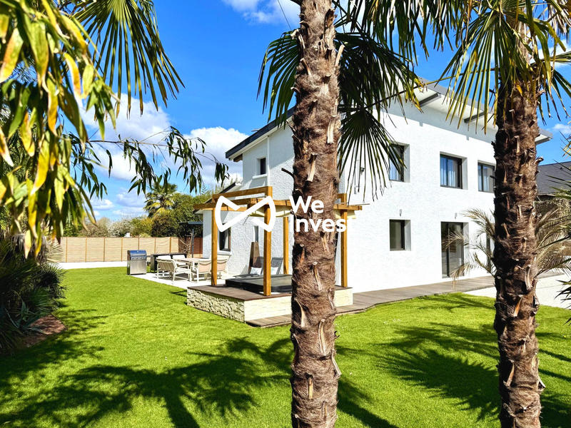 Maison - 180 m² - 6 pièces