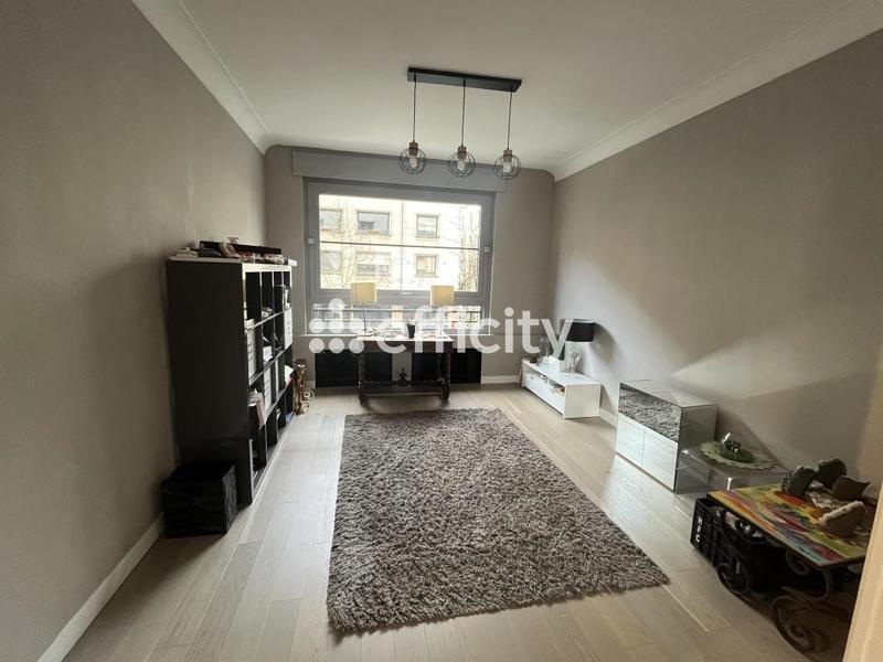 Appartement - 108 m² - 5 pièces