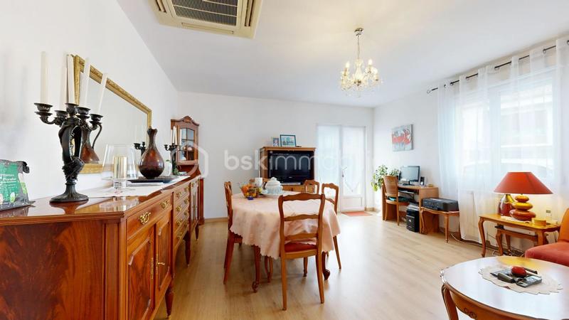 Maison - 161 m² - 6 pièces