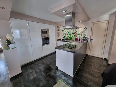 Maison - 174 m² - 6 pièces