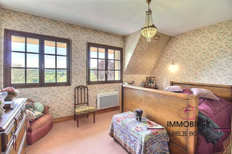 Maison - 203 m² - 6 pièces