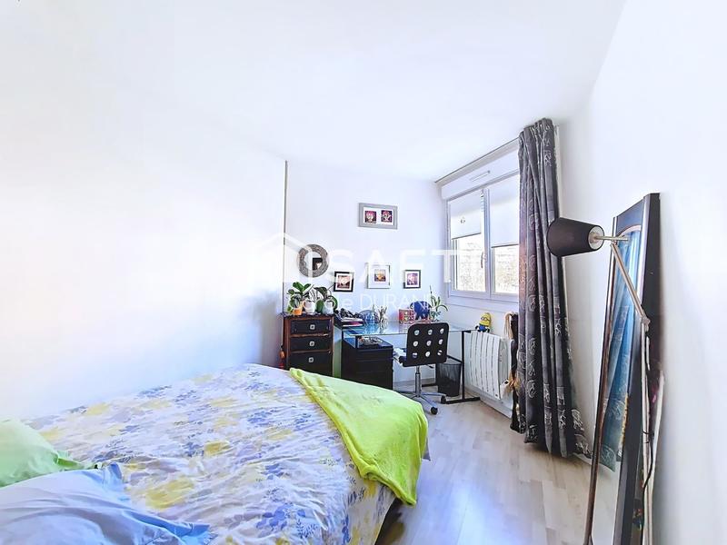 Appartement - 99 m² - 5 pièces