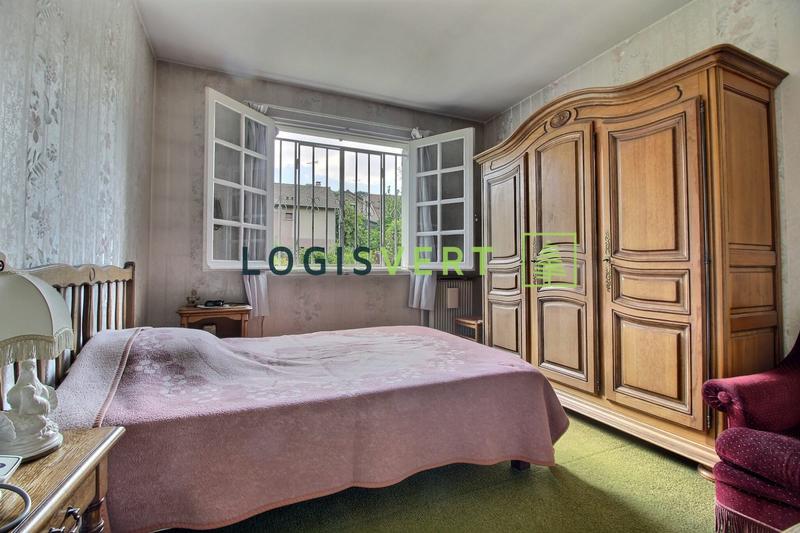 Maison - 170 m² - 8 pièces