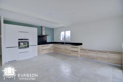 Maison - 156 m² - 6 pièces