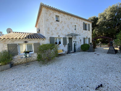 Maison - 190 m² - 7 pièces