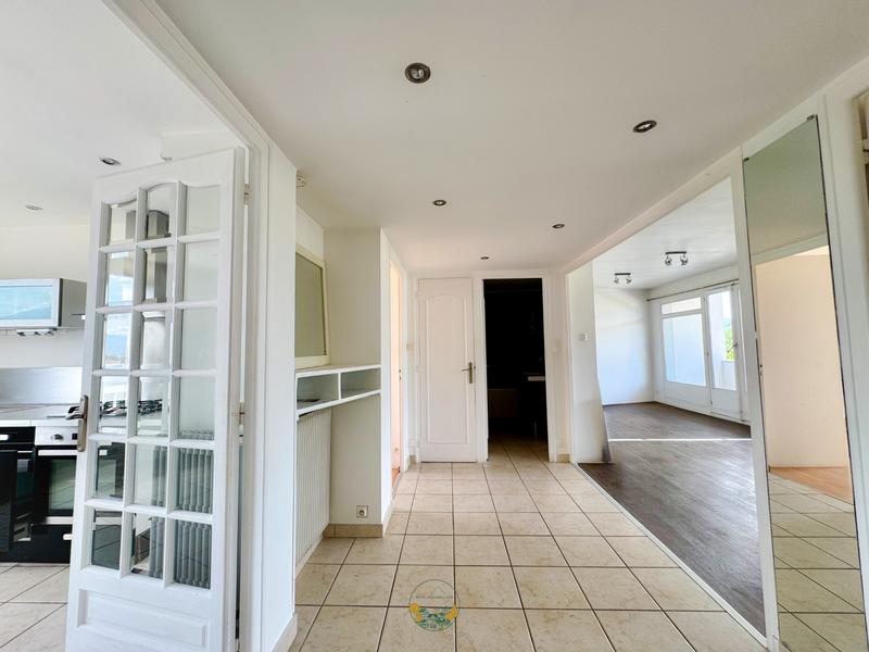 Appartement - 76 m² - 3 pièces