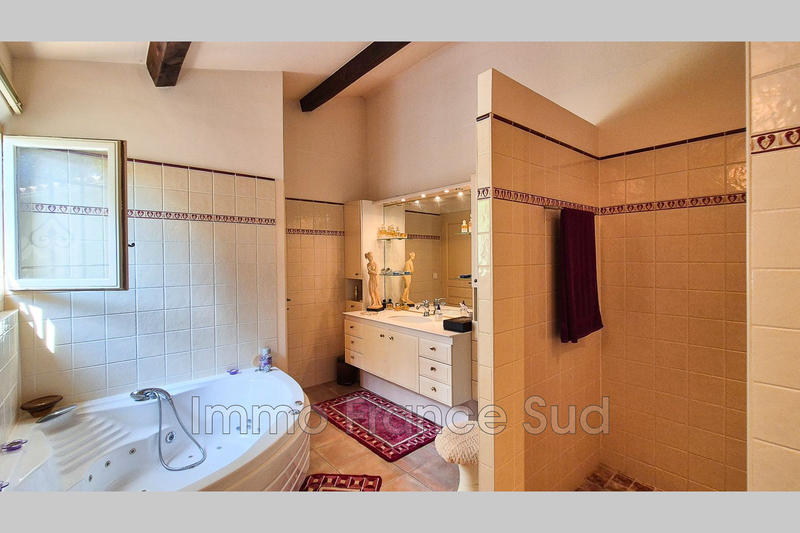 Villa - 120 m² - 6 pièces