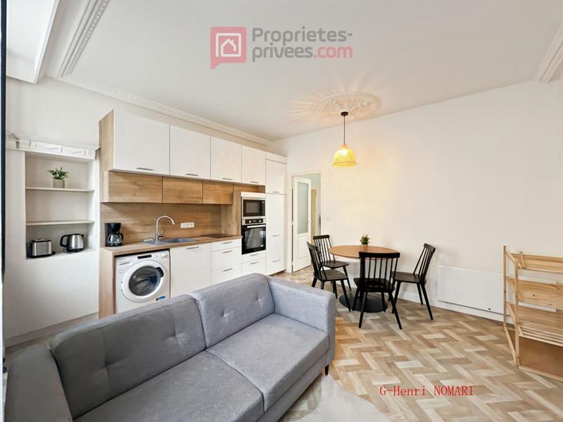Immeuble - 220 m² - 11 pièces