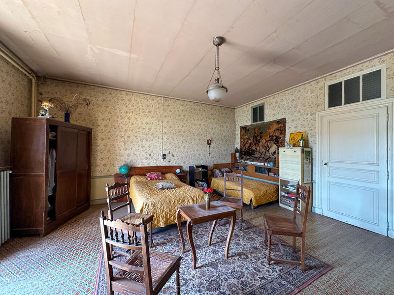 Maison de village - 224 m² - 7 pièces