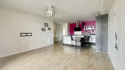 Appartement - 82 m² - 4 pièces