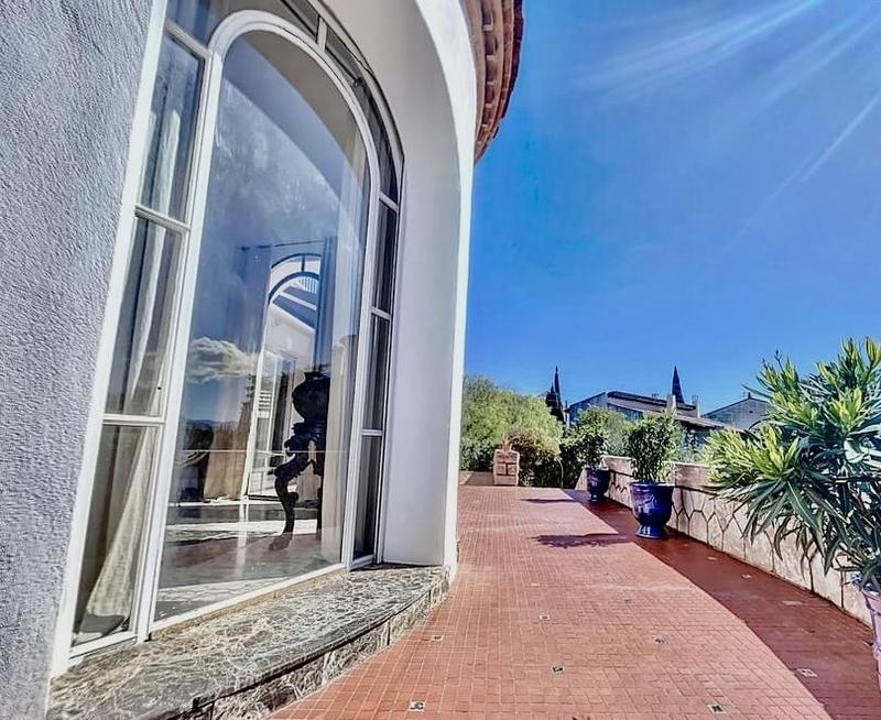 Maison bourgeoise - 300 m² - 5 pièces