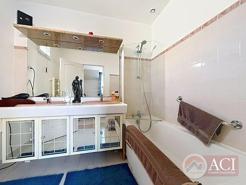 Maison - 149 m² - 7 pièces