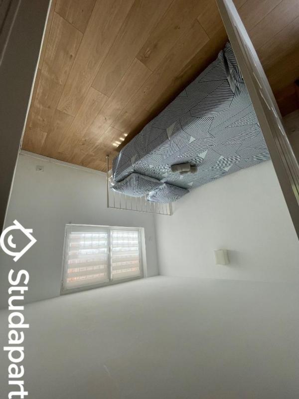 Chambre - 8 m² - 1 pièce