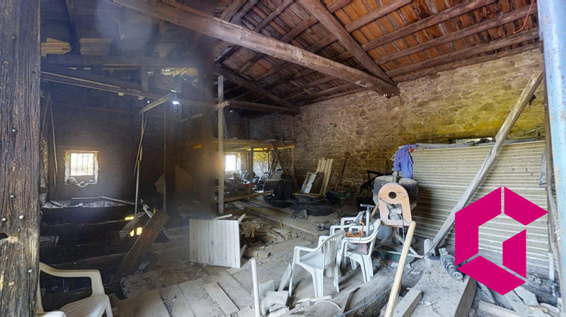 Maison ancienne - 210 m² - 6 pièces