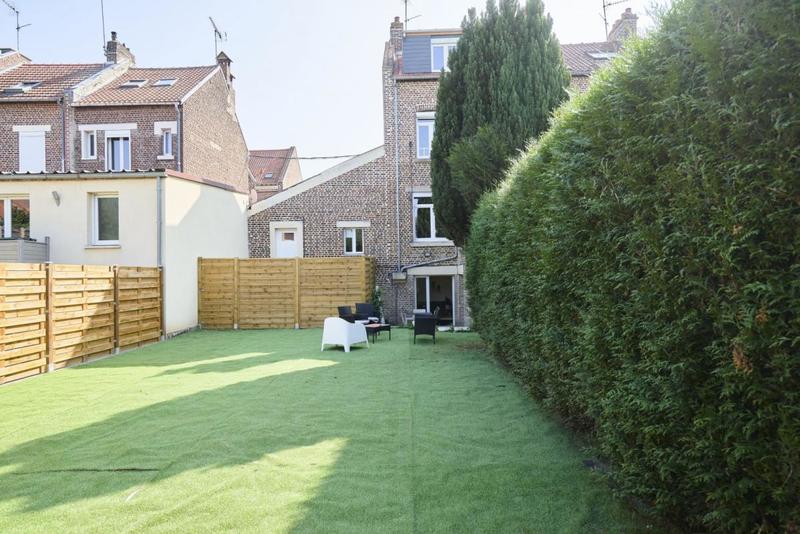 Maison - 121 m² - 6 pièces