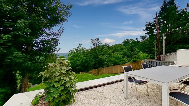 Maison - 160 m² - 7 pièces