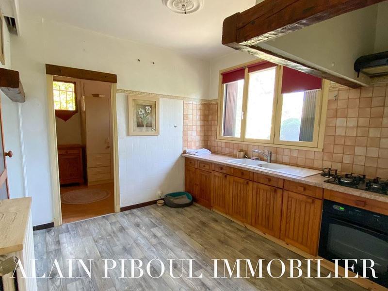 Maison traditionnelle - 90 m² - 4 pièces