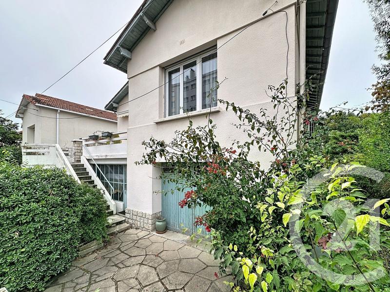 Maison - 146 m² - 6 pièces