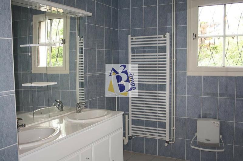 Pavillon - 95 m² - 5 pièces