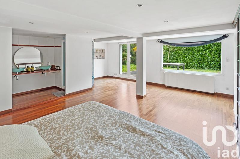 Maison - 208 m² - 6 pièces