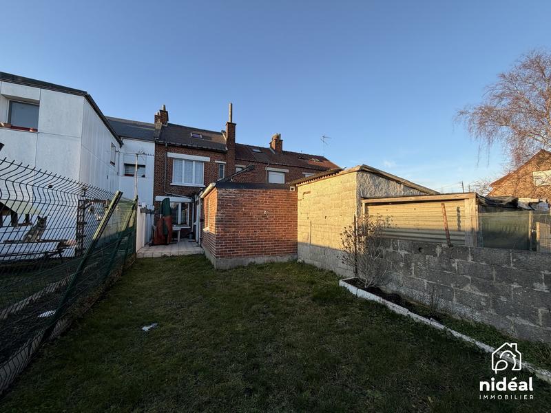 Maison - 92 m² - 4 pièces