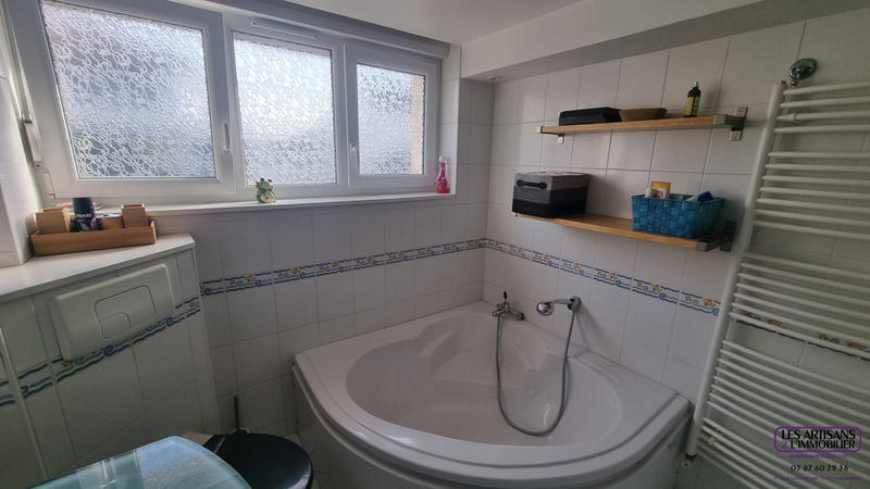 Maison - 142 m² - 7 pièces