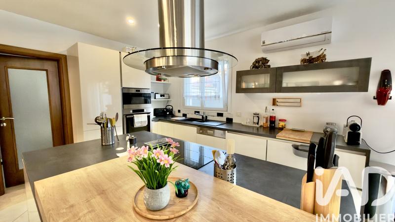 Maison de ville - 122 m² - 4 pièces