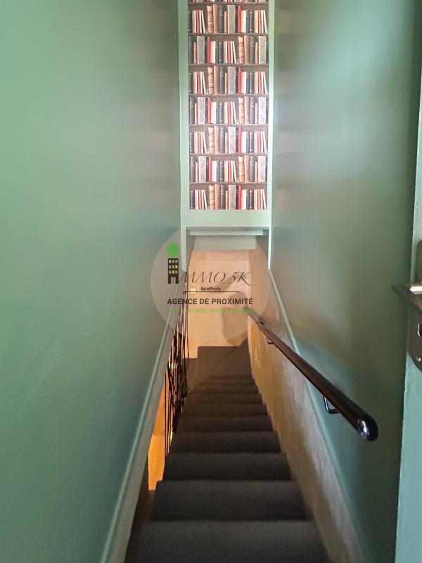 Maison - 211 m² - 8 pièces