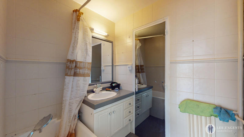 Appartement - 65 m² - 4 pièces