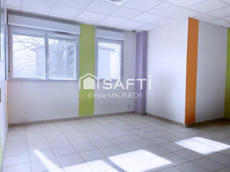 Local commercial - 141 m² - 2 pièces